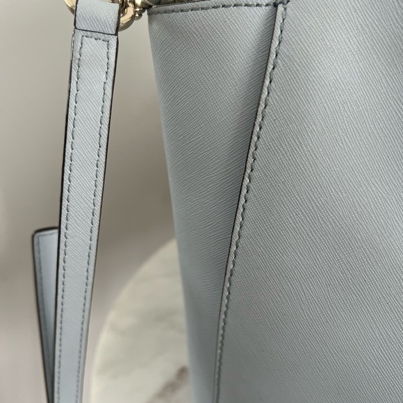 Kate Spade Purse - Picture 2 of 11